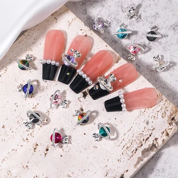 10pcs 3D Crystal Saturn Nail Art Dekorácie Planéta Srdcom Charms Fashion Nails Drahokamu Klasické Šperky Dekor DIY Príslušenstvo