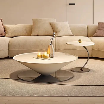 moderné svetlo luxusná obývacia izba, malá domácnosť, minimalistický internet celebrity dizajnér, high-end kruhové hrana tabuľky